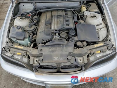 Zdjęcie 11 z 12 samochodu: 2005 BMW 330CI VIN:WBABD53485PL16735 - miniatura