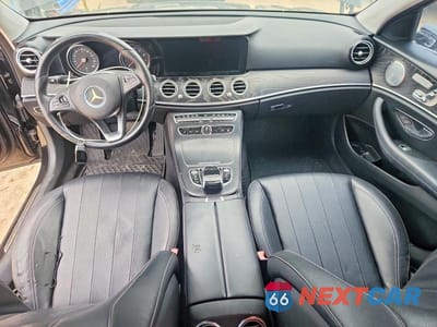 Zdjęcie 8 z 12 samochodu: 2018 MERCEDES-BENZ E 300 VIN:WDDZF4JB0JA374140 - miniatura