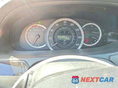 Zdjęcie 9 z 12 samochodu: 2017 HONDA ACCORD LX VIN:1HGCR2F30HA276475 - miniatura