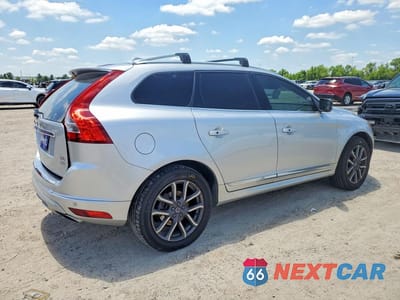 Trzecie zdjęcie samochodu z tyłu: 2017 VOLVO XC60 T6 DYNAMIC VIN:YV449MRRXH2202793 - miniatura