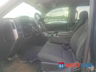 Zdjęcie 7 z 12 samochodu: 2018 CHEVROLET SILVERADO K1500 LT VIN:3GCUKRECXJG303531 - miniatura