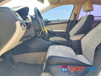 Zdjęcie 7 z 12 samochodu: 2014 VOLKSWAGEN JETTA SEL VIN:3VWL17AJ7EM441636 - miniatura