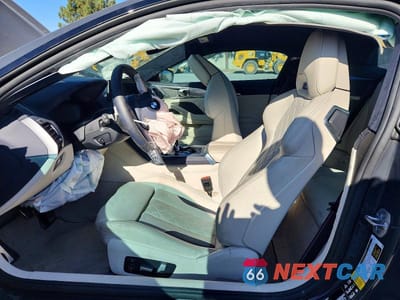 Zdjęcie 7 z 12 samochodu: 2023 BMW M8 VIN:WBSAE0C00PCK59154 - miniatura
