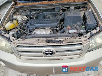 Zdjęcie 12 z 13 samochodu: 2004 TOYOTA HIGHLANDER BASE VIN:JTEGD21A740086690 - miniatura