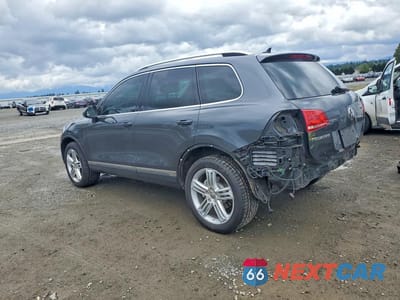 Drugie zdjęcie samochodu z przodu: 2015 VOLKSWAGEN TOUAREG V6 TDI VIN:WVGEP9BP7FD003944 - miniatura