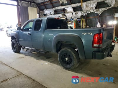 Drugie zdjęcie samochodu z przodu: 2010 GMC SIERRA K1500 VIN:1GTSKTEA3AZ182411 - miniatura