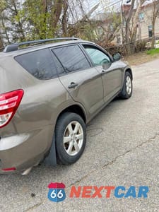 Czwarte zdjęcie samochodu z boku: 2011 TOYOTA RAV4 BASE VIN:2T3BF4DV4BW176634 - miniatura