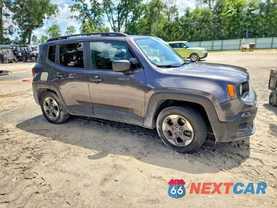 Czwarte zdjęcie samochodu z boku: 2017 JEEP RENEGADE SPORT VIN:ZACCJAAB7HPF50205 - miniatura