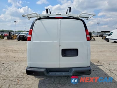 Zdjęcie 6 z 14 samochodu: 2020 CHEVROLET EXPRESS G2500 VIN:1GCWGAFG4L1269620 - miniatura