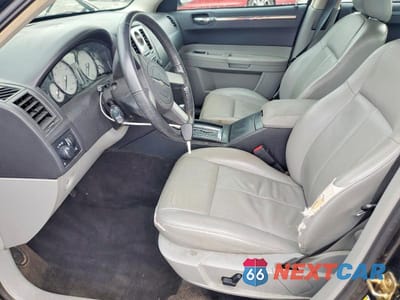 Zdjęcie 7 z 12 samochodu: 2006 CHRY 300 TOURING VIN:2C3KA53G56H159200 - miniatura