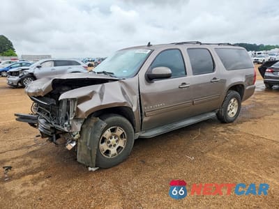 2013 CHEVROLET SUBURBAN C1500 LS 1GNSCHE03DR376840 - główne zdjęcie licytacji z USA - miniatura