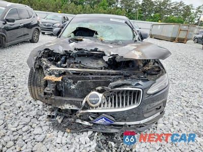 Piąte zdjęcie samochodu w środku: 2023 VOLVO S90 PLUS VIN:LVY062MN1PP343555 - miniatura