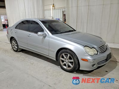 Czwarte zdjęcie samochodu z boku: 2007 MERCEDES-BENZ C 280 4MATIC VIN:WDBRF92H07F895721 - miniatura