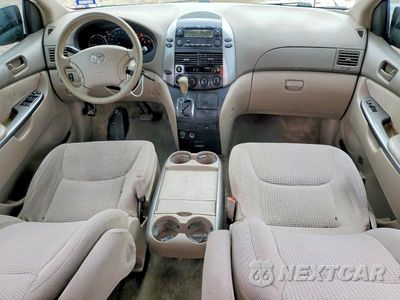Zdjęcie 8 z 14 samochodu: 2006 TOYOTA SIENNA LE VIN:5TDBA23C96S068181 - miniatura