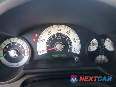Zdjęcie 9 z 12 samochodu: 2007 TOYOTA FJ CRUISER BASE VIN:JTEBU11F970059284 - miniatura