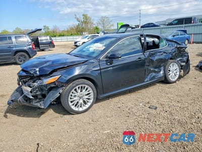 2020 TOYOTA CAMRY XLE 4T1F31AK0LU540867 - główne zdjęcie licytacji z USA - miniatura