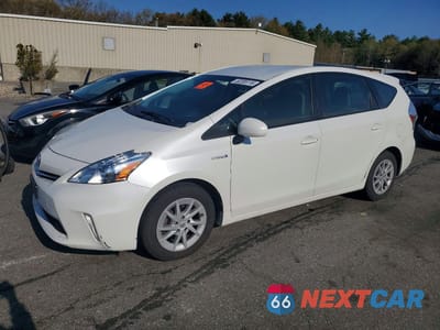2014 TOYOTA PRIUS V TWO JTDZN3EU9EJ012803 - główne zdjęcie licytacji z USA - miniatura