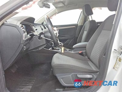 Zdjęcie 7 z 12 samochodu: 2024 VOLKSWAGEN JETTA S VIN:3VW5M7BU6RM050055 - miniatura