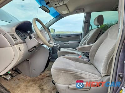 Zdjęcie 7 z 13 samochodu: 2006 TOYOTA SIENNA CE 7 PASSENGER VIN:5TDZA23C36S446414 - miniatura