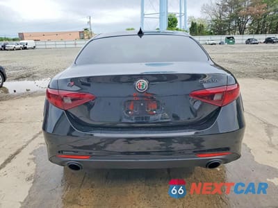 Zdjęcie 6 z 12 samochodu: 2020 ALFA ROMEO GIULIA VIN:ZARFANAN6L7637152 - miniatura