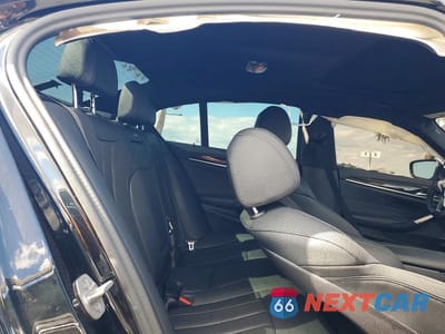 Zdjęcie 10 z 12 samochodu: 2023 BMW 530XE VIN:WBA33AG01PCL69696 - miniatura
