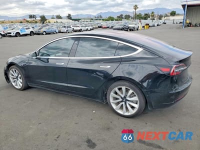 Drugie zdjęcie samochodu z przodu: 2018 TESLA MODEL 3 VIN:5YJ3E1EA8JF178022 - miniatura