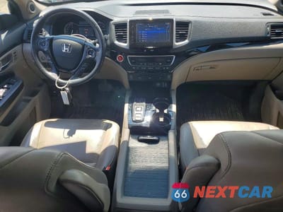 Zdjęcie 8 z 13 samochodu: 2017 HONDA PILOT TOURING VIN:5FNYF6H9XHB098345 - miniatura