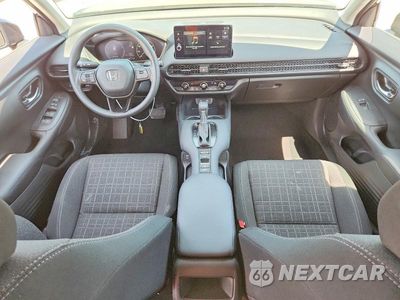 Zdjęcie 8 z 13 samochodu: 2026 HONDA HR-V LX VIN:3CZRZ1H39TM717901 - miniatura