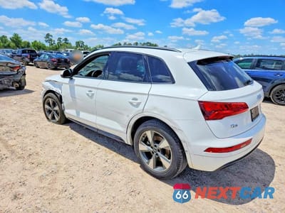 Drugie zdjęcie samochodu z przodu: 2020 AUDI Q5 PREMIUM VIN:WA1ANAFY0L2106976 - miniatura