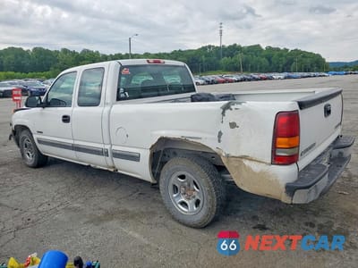 Drugie zdjęcie samochodu z przodu: 2002 CHEVROLET SILVERADO C1500 VIN:2GCEC19V221414616 - miniatura