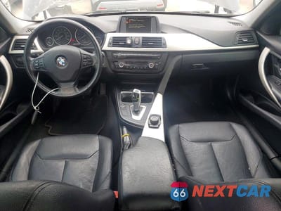 Zdjęcie 8 z 12 samochodu: 2015 BMW 320 I XDRIVE VIN:WBA3C3C54FK201164 - miniatura