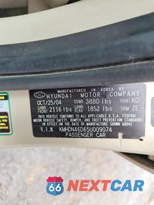 Zdjęcie 12 z 12 samochodu: 2005 HYUNDAI ELANTRA GLS VIN:KMHDN46D65U009074 - miniatura