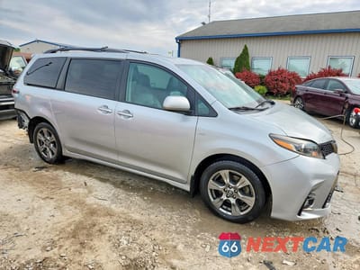 Czwarte zdjęcie samochodu z boku: 2019 TOYOTA SIENNA SE PREMIUM 7-PASSENGER VIN:5TDEZ3DC4KS218346 - miniatura