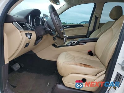 Zdjęcie 7 z 12 samochodu: 2016 MERCEDES-BENZ GLE 300D 4MATIC VIN:4JGDA0EB6GA642800 - miniatura
