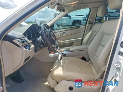 Zdjęcie 7 z 12 samochodu: 2014 MERCEDES-BENZ E 350 VIN:WDDHF5KB9EB032539 - miniatura