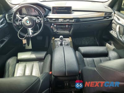 Zdjęcie 8 z 14 samochodu: 2015 BMW X5 SDRIVE35I VIN:5UXKR2C51F0H40667 - miniatura