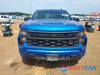 Piąte zdjęcie samochodu w środku: 2023 CHEVROLET SILVERADO K1500 CUSTOM VIN:3GCPDBEK1PG133400 - miniatura