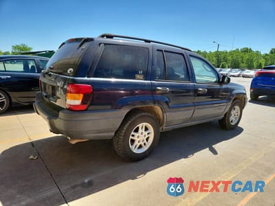 Trzecie zdjęcie samochodu z tyłu: 2004 JEEP GRAND CHEROKEE LAREDO VIN:1J4GX48NX4C435382 - miniatura