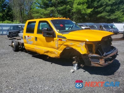 Czwarte zdjęcie samochodu z boku: 2013 FORD F-350 SUPER DUTY VIN:1FD8W3G62DEB38155 - miniatura