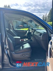 Piąte zdjęcie samochodu w środku: 2019 LEXUS GX 460 VIN:JTJBM7FX1K5217974 - miniatura