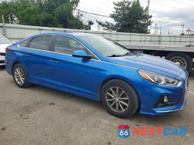 Czwarte zdjęcie samochodu z boku: 2019 HYUNDAI SONATA SE VIN:5NPE24AF5KH747903 - miniatura