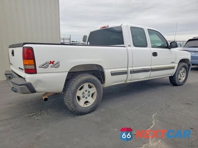 Trzecie zdjęcie samochodu z tyłu: 2002 CHEVROLET SILVERADO K1500 VIN:1GCEK19T32Z104788 - miniatura