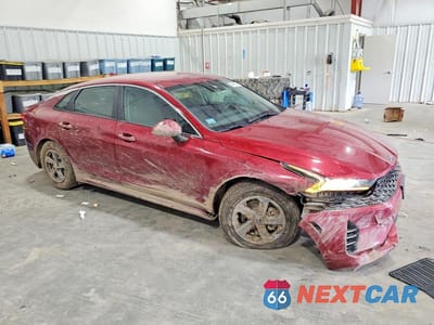 Czwarte zdjęcie samochodu z boku: 2021 KIA K5 LXS VIN:5XXG14J27MG050286 - miniatura