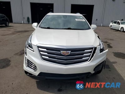 Piąte zdjęcie samochodu w środku: 2019 CADILLAC XT5 PREMIUM LUXURY VIN:1GYKNERS7KZ289589 - miniatura