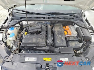 Zdjęcie 11 z 12 samochodu: 2013 VOLKSWAGEN JETTA HYBRID VIN:3VW637AJ2DM229443 - miniatura
