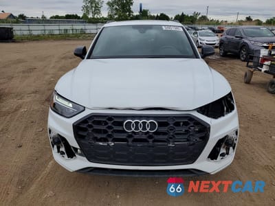 Piąte zdjęcie samochodu w środku: 2023 AUDI SQ5 PREMIUM PLUS VIN:WA1B4AFY3P2156929 - miniatura