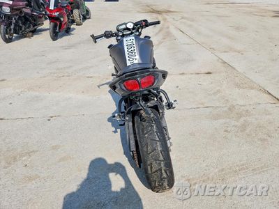 Czwarte zdjęcie samochodu z boku: 2012 YAMAHA FZ8 N VIN:JYARN27E7CA002666 - miniatura