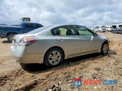 Trzecie zdjęcie samochodu z tyłu: 2012 NISSAN ALTIMA 2.5 VIN:1N4AL2AP3CN565424 - miniatura