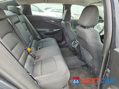 Zdjęcie 10 z 12 samochodu: 2017 CHEVROLET MALIBU LT VIN:1G1ZE5ST8HF104654 - miniatura