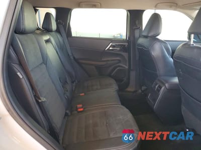 Zdjęcie 11 z 13 samochodu: 2023 MITSUBISHI OUTLANDER SE VIN:JA4J3UA84PZ038550 - miniatura